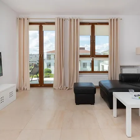 Beautiful Apartment Gdynia Czarnieckiego With Balcony By Noclegi Renters Exterior photo