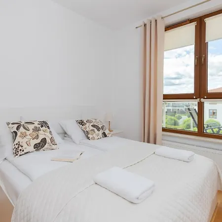 Beautiful Apartment Gdynia Czarnieckiego With Balcony By Noclegi Renters Exterior photo