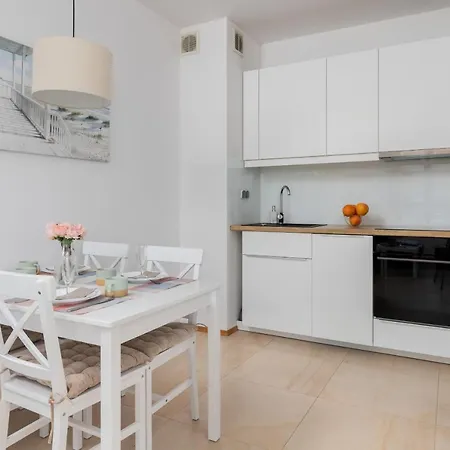Beautiful Apartment Gdynia Czarnieckiego With Balcony By Noclegi Renters Exterior photo
